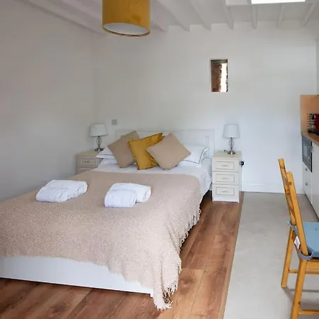The Oak Studio-kilpatrick Glebe, Pet Friendly Lägenhet Wexford