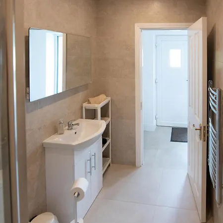 Apartment The Oak Studio-kilpatrick Glebe, Pet Friendly *